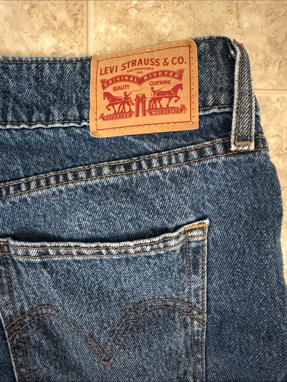 Levi's Women's Blue Wide-Leg Jeans - Picture 5 of 7
